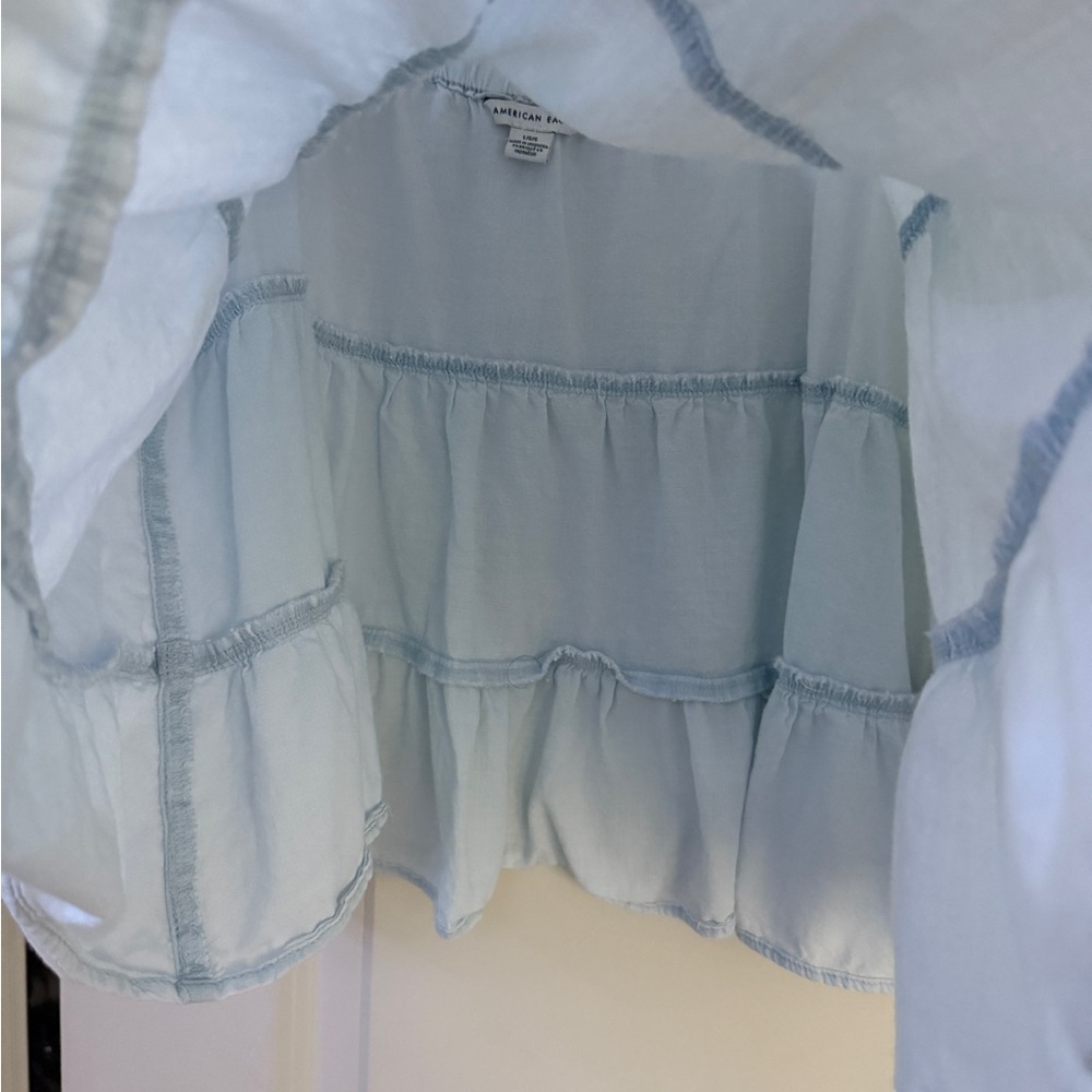 AMERICAN EAGLE Tiered Tie Top Light Denim Blue Shoulder Bow Ruffled Blouse Sz L - Picture 6 of 8
